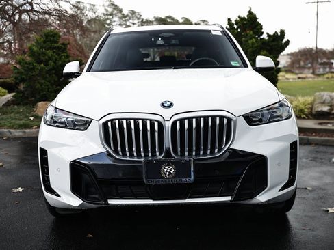 Used 2025 BMW X5 xDrive50e w/ Executive Package image 13