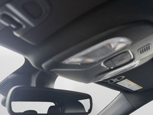 Used 2024 Jeep Compass Limited image 27