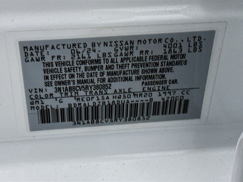 Used 2024 Nissan Sentra SV FWD image 12