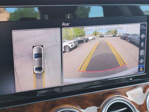 Used 2019 Mercedes-Benz E 300 image 23