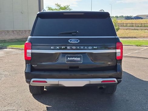 Used 2023 Ford Expedition XLT AWD/4WD image 7