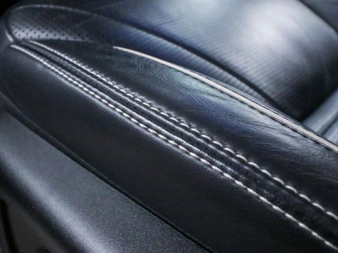 Used 2022 Land Rover Discovery HSE R-Dynamic image 16