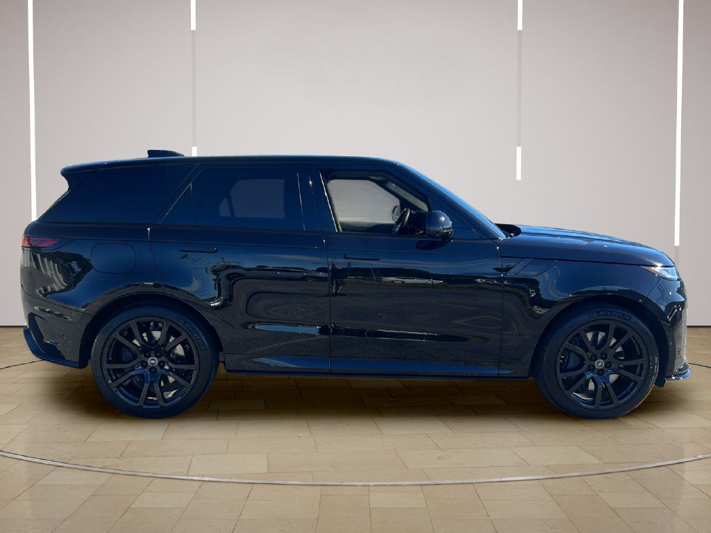 Used 2024 Land Rover Range Rover Sport AWD/4WD image 8
