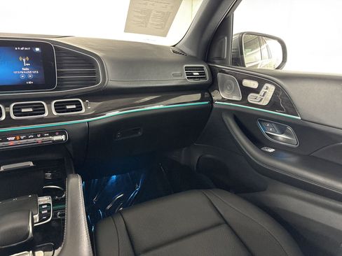 Used 2020 Mercedes-Benz GLS 450 4MATIC image 29