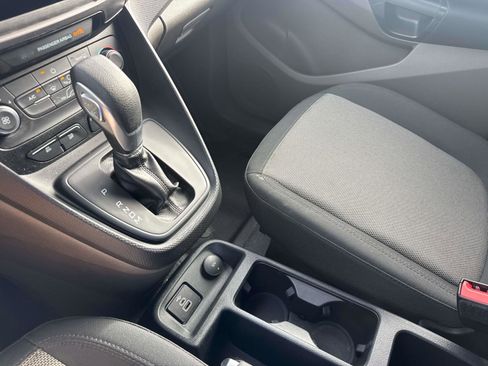 Used 2022 Ford Transit Connect XL image 26