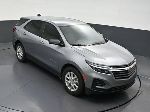 Used 2023 Chevrolet Equinox LS FWD image 21