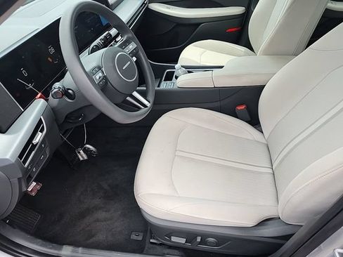 Used 2025 Hyundai Sonata SEL FWD image 8