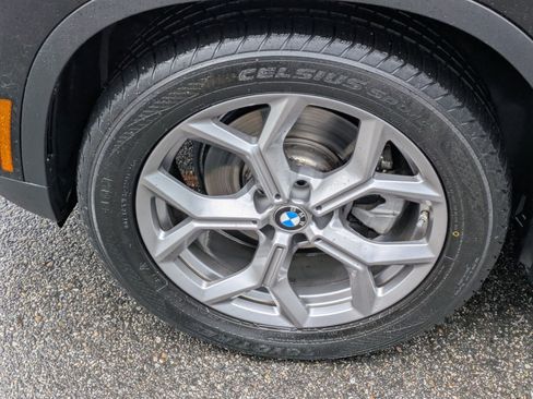 Used 2024 BMW X4 xDrive30i image 11