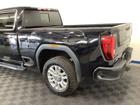 Used 2021 GMC Sierra 2500 Denali w/ Denali Ultimate Package AWD/4WD image 4