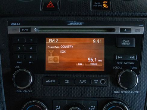 Used 2011 Nissan Altima 2.5 S w/ 2.5S Premium Pkg image 8