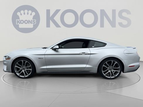 Used 2018 Ford Mustang GT Premium w/ Equipment Group 401A RWD image 2