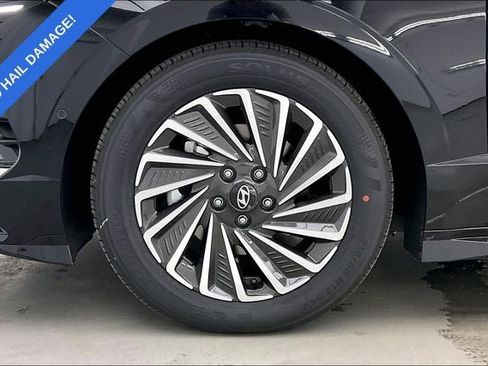 Used 2025 Hyundai Sonata Limited FWD image 15