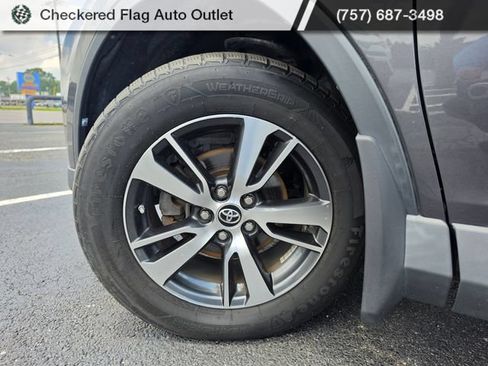 Used 2016 Toyota RAV4 XLE AWD/4WD image 13