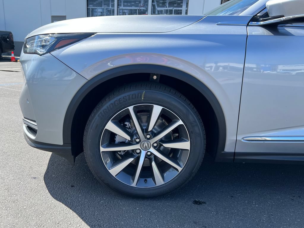 Certified 2026 Acura MDX w/ Technology Package FWD image 5