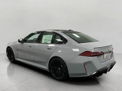 New 2026 BMW M5 image 7