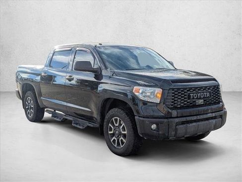 Used 2017 Toyota Tundra SR5 image 3