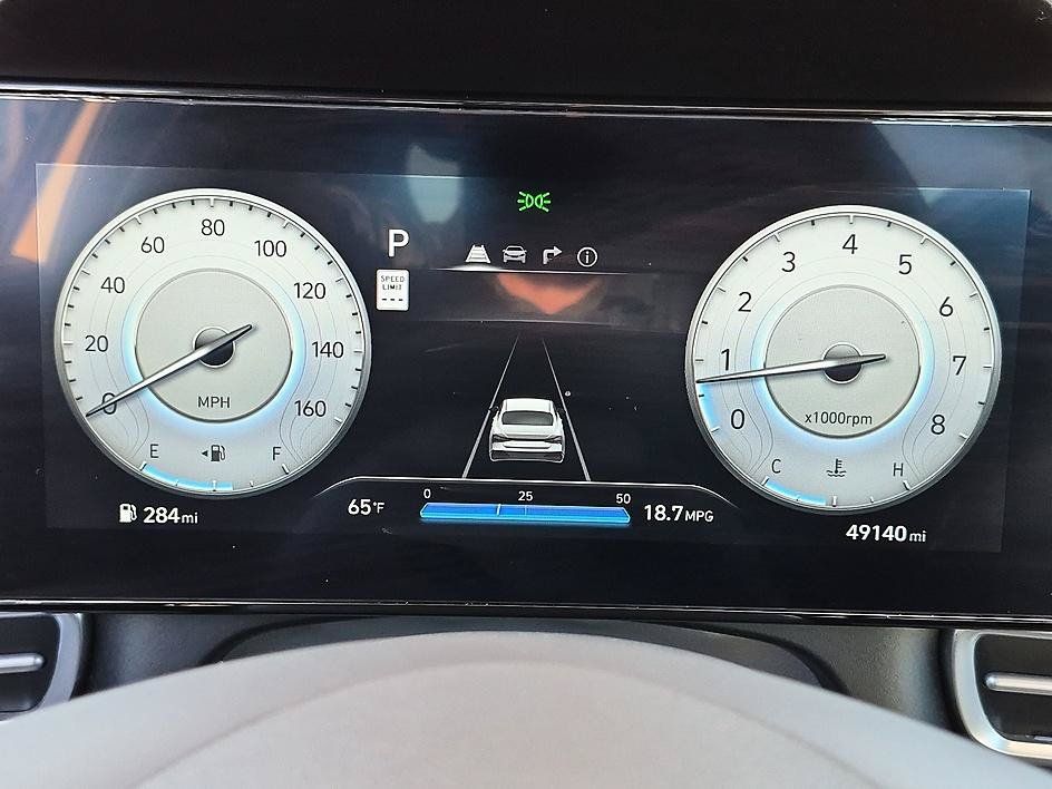 Used 2025 Hyundai Elantra SEL FWD image 18