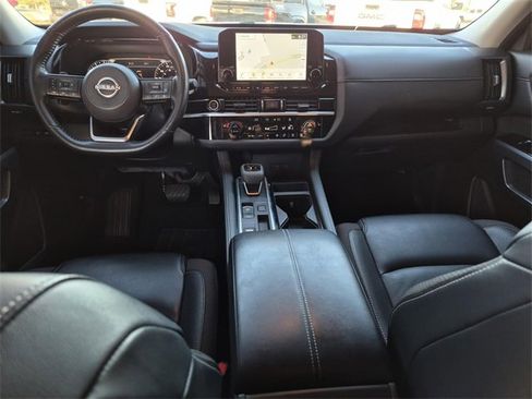 Certified 2023 Nissan Pathfinder SL w/ Lighting Package (N92) image 29