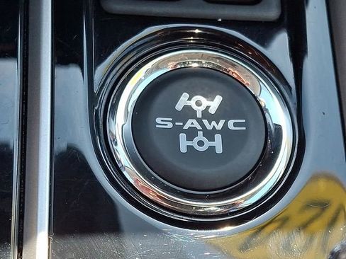 Used 2024 Mitsubishi Eclipse Cross LE AWD/4WD image 24