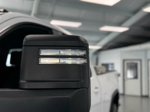 Used 2025 Chevrolet Silverado 2500 LT w/ Convenience Package image 12