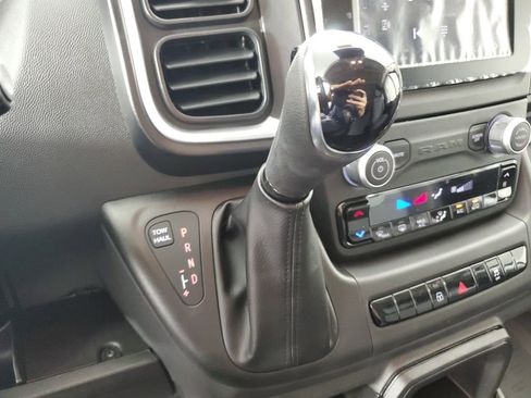 Used 2024 RAM ProMaster 2500 w/ Quick Order Package 22G SLT image 19