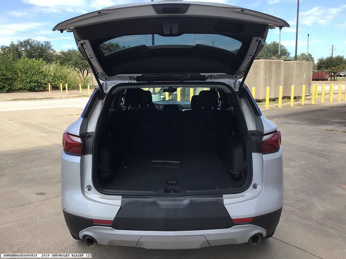 Used 2019 Chevrolet Blazer LT FWD image 10