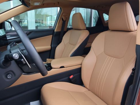 Used 2025 Lexus NX 250 FWD w/ Cold Area Package image 35