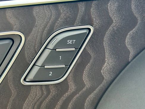 Used 2021 Audi Q7 3.0T Prestige AWD/4WD image 30