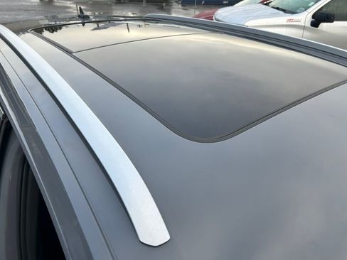 Used 2021 Volkswagen Atlas Cross Sport SEL Premium R-Line image 28