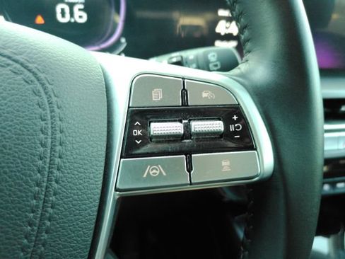 Used 2025 Kia Telluride S AWD/4WD image 41