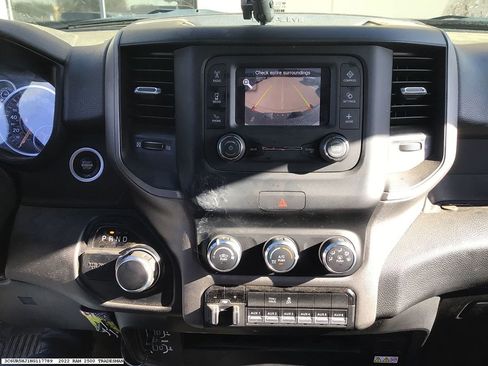 Used 2022 RAM 2500 Tradesman w/ Chrome Appearance Group image 9