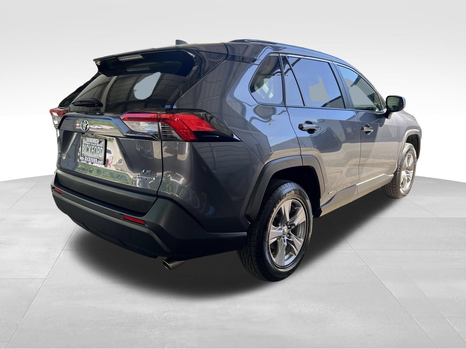 Used 2022 Toyota RAV4 LE AWD/4WD image 5