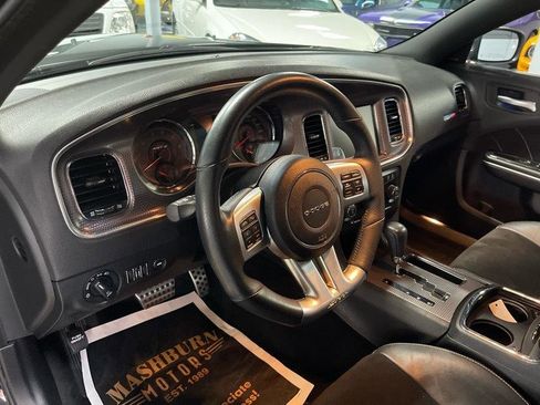 Used 2014 Dodge Charger SRT8 w/ Harman/Kardon Audio Group image 29