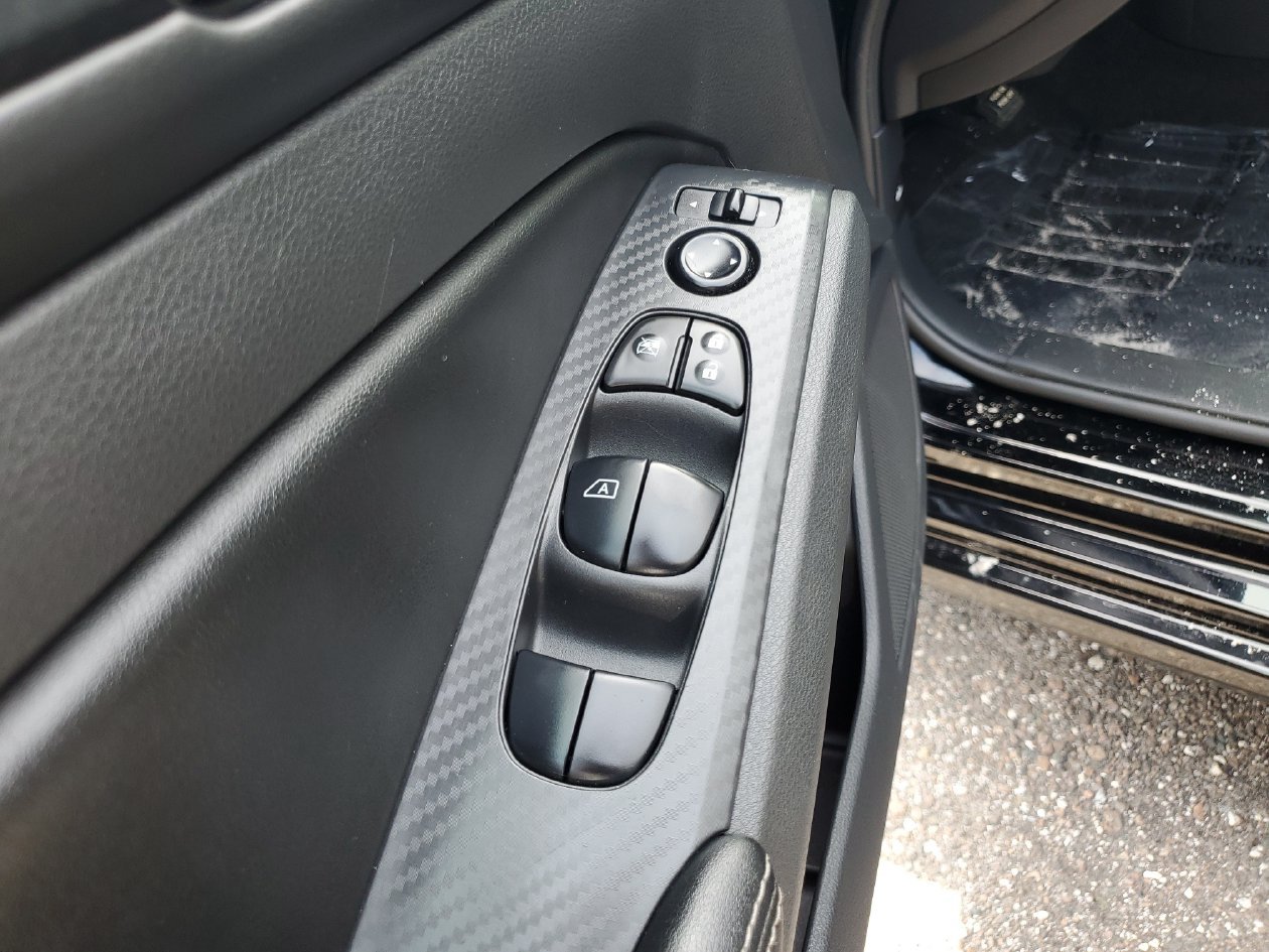 Used 2024 Nissan Altima 2.5 SV FWD image 18