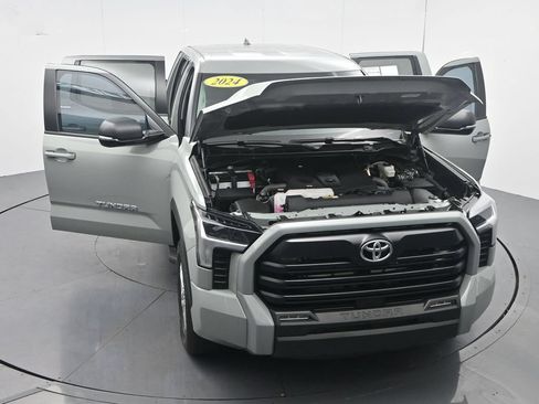 Used 2024 Toyota Tundra SR5 w/ SR5 Premium Package AWD/4WD image 48