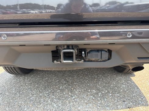 Certified 2025 Ford Expedition Active AWD/4WD image 6
