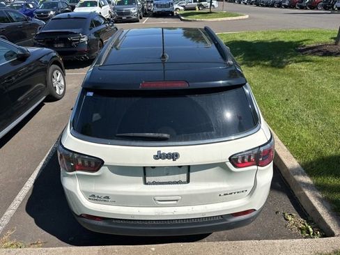 Used 2018 Jeep Compass Limited w/ Navigation Group AWD/4WD image 5