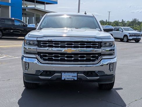 Used 2017 Chevrolet Silverado 1500 LTZ w/ High Desert Package AWD/4WD image 9