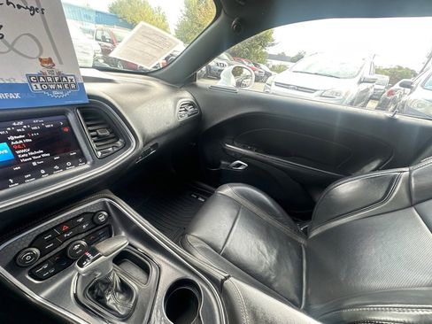 Used 2018 Dodge Challenger SXT Plus image 20