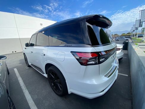 Used 2025 INFINITI QX80 Autograph w/ Autograph Exterior Package AWD/4WD image 4