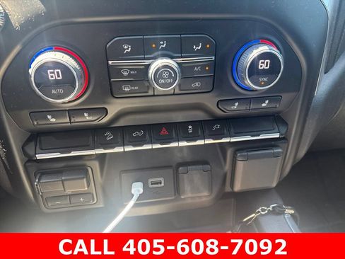 Used 2022 Chevrolet Silverado 1500 LT Trail Boss w/ Convenience Package II AWD/4WD image 8