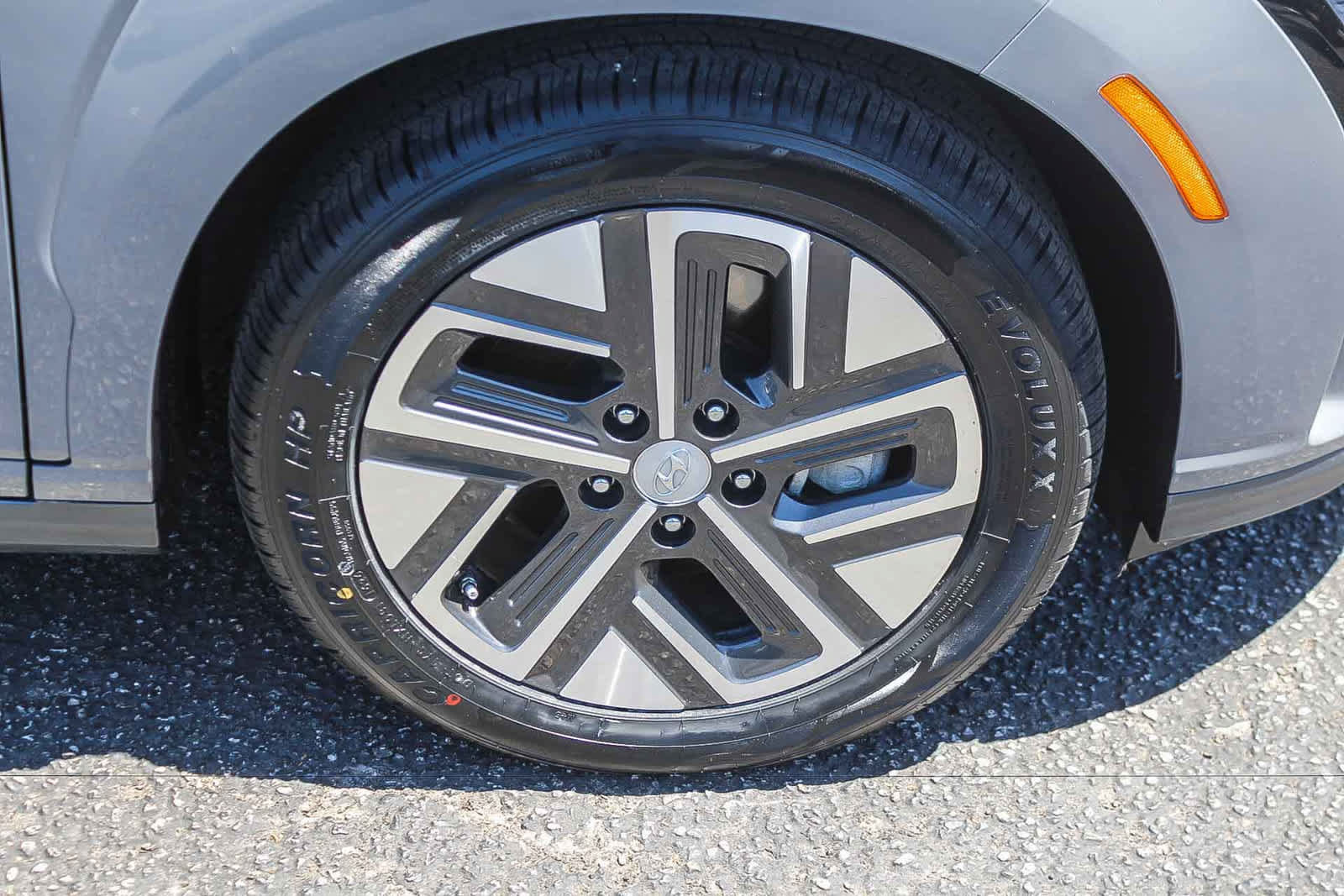 Certified 2023 Hyundai Kona SE FWD image 12