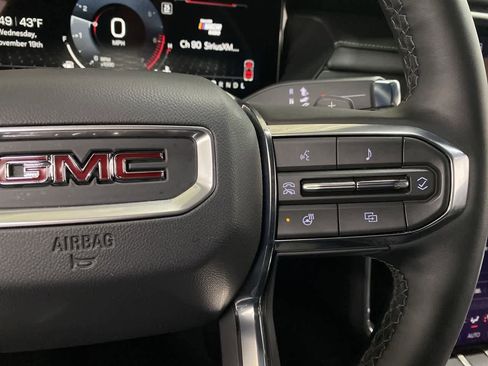 Used 2025 GMC Acadia Elevation image 23