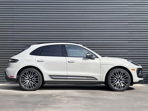 Certified 2024 Porsche Macan image 8