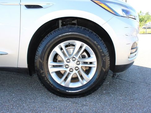 Used 2020 Buick Enclave Essence AWD/4WD image 5