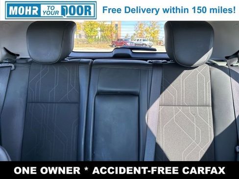 Used 2022 Chevrolet Trax LT w/ LT Convenience Package image 28