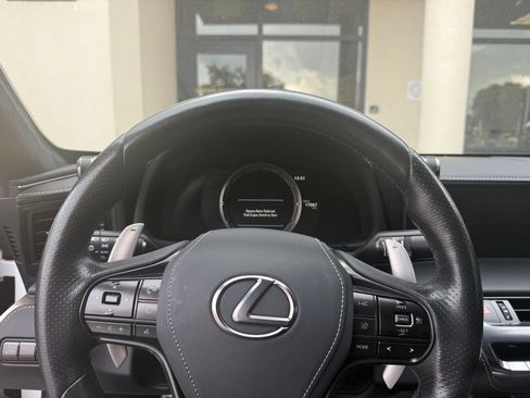 Used 2018 Lexus LC 500 Coupe w/ Touring Package RWD image 4