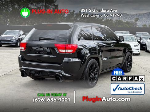 Used 2012 Jeep Grand Cherokee SRT8 w/ Luxury Group II AWD/4WD image 4