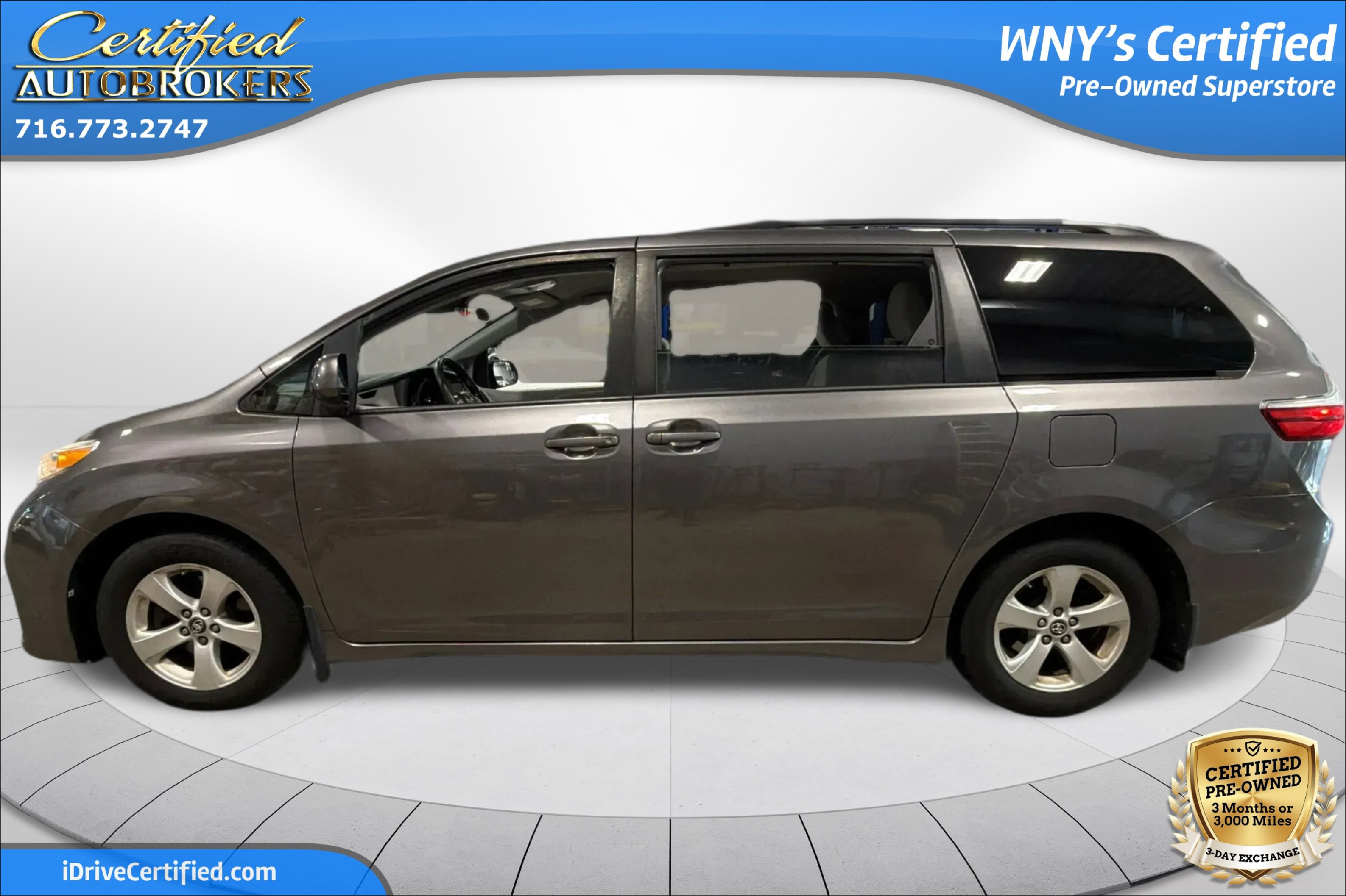 Used 2019 Toyota Sienna LE FWD image 9