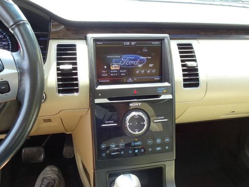 Used 2013 Ford Flex Limited FWD image 24